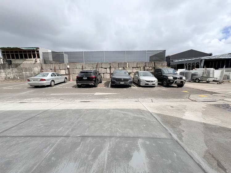 Unit B/88 Harris Road East Tamaki_9