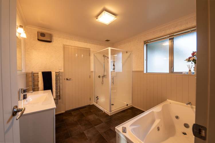 516 West Plains Road West Plains_13