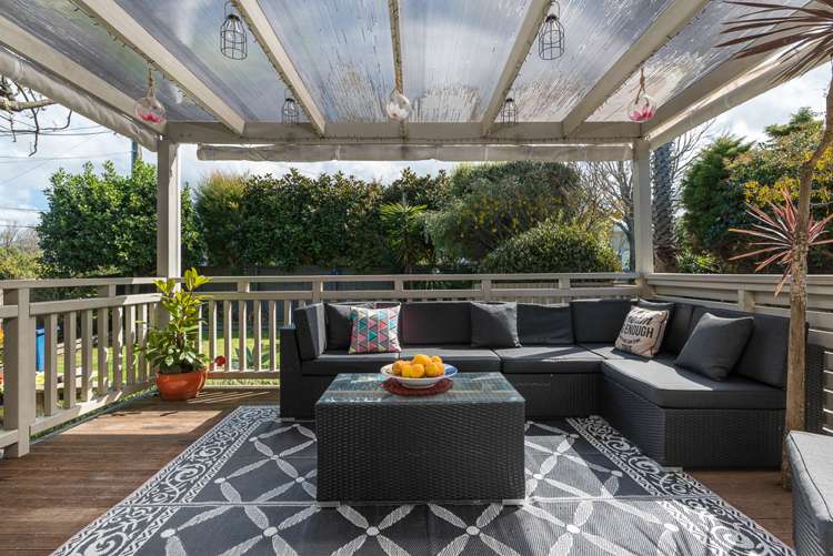 15 Graham Avenue Te Atatu Peninsula_6