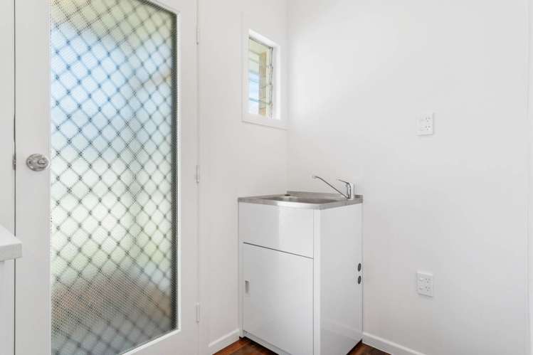 1/7 Halcyon Place Papatoetoe_10