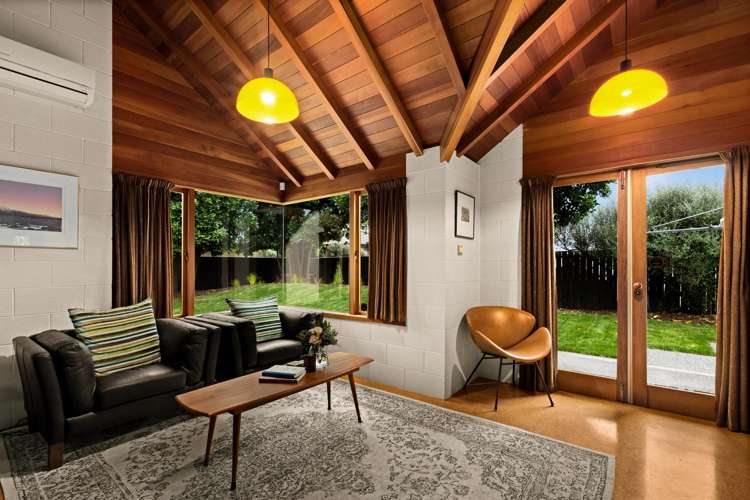 8 Donegal Crescent Tamatea_6