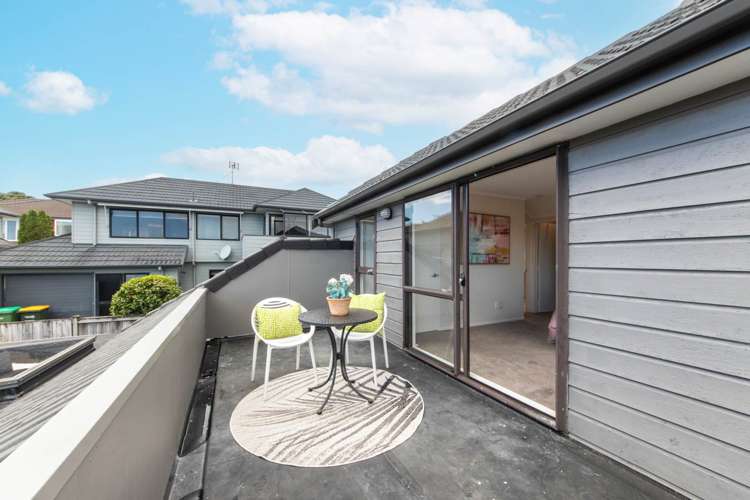 2/2 Basilton Close Bucklands Beach_16