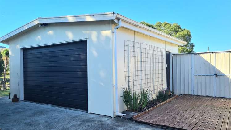 59 Thames Road Paeroa_16