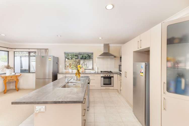 15 Moonlight Drive Rototuna North_1