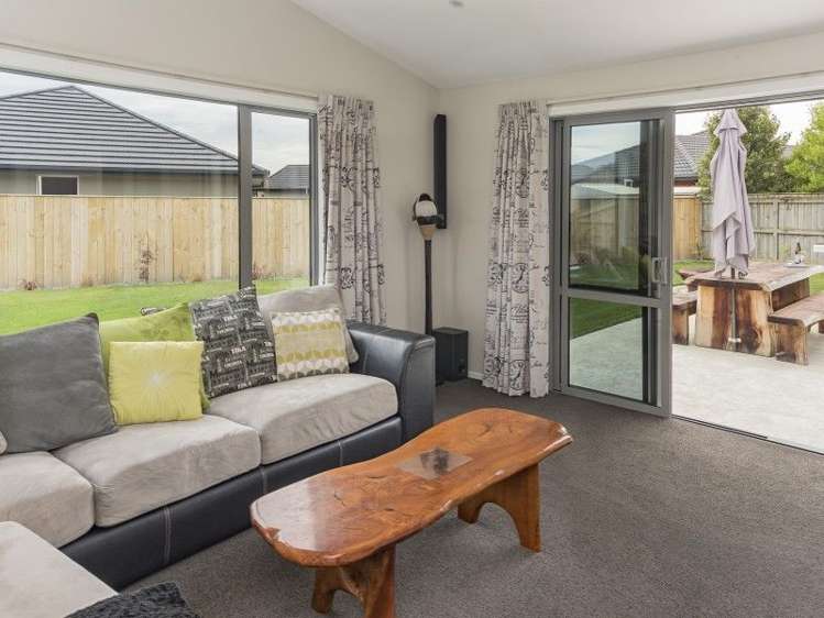 47 Curtis Street Stoke_5