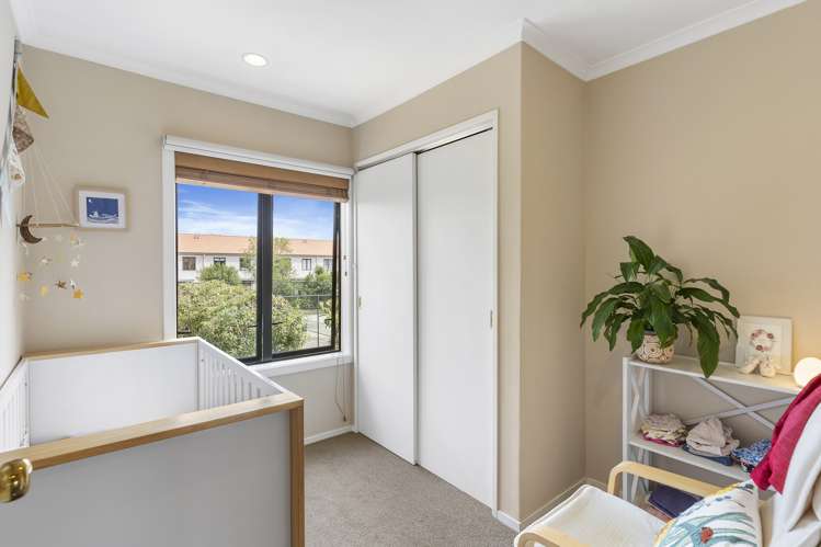 74/1 Ambrico Place New Lynn_9