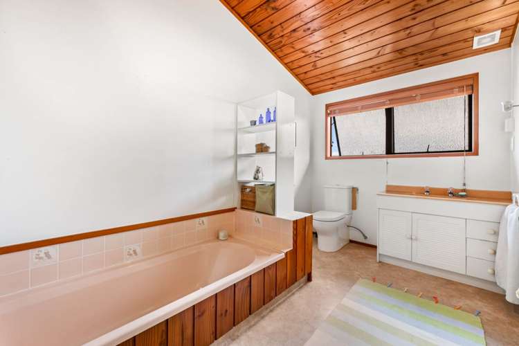 52 Waitea Road Muriwai_22