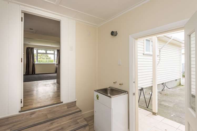 6 Travis Road Burwood_6