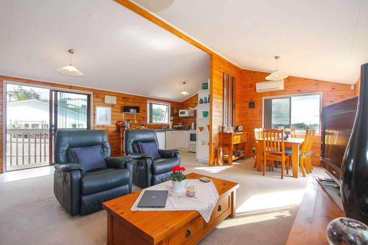 16a Brightside Road Stanmore Bay_5