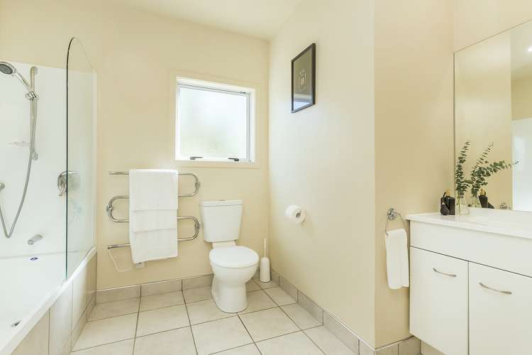 2/143 Cockayne Road Khandallah_11