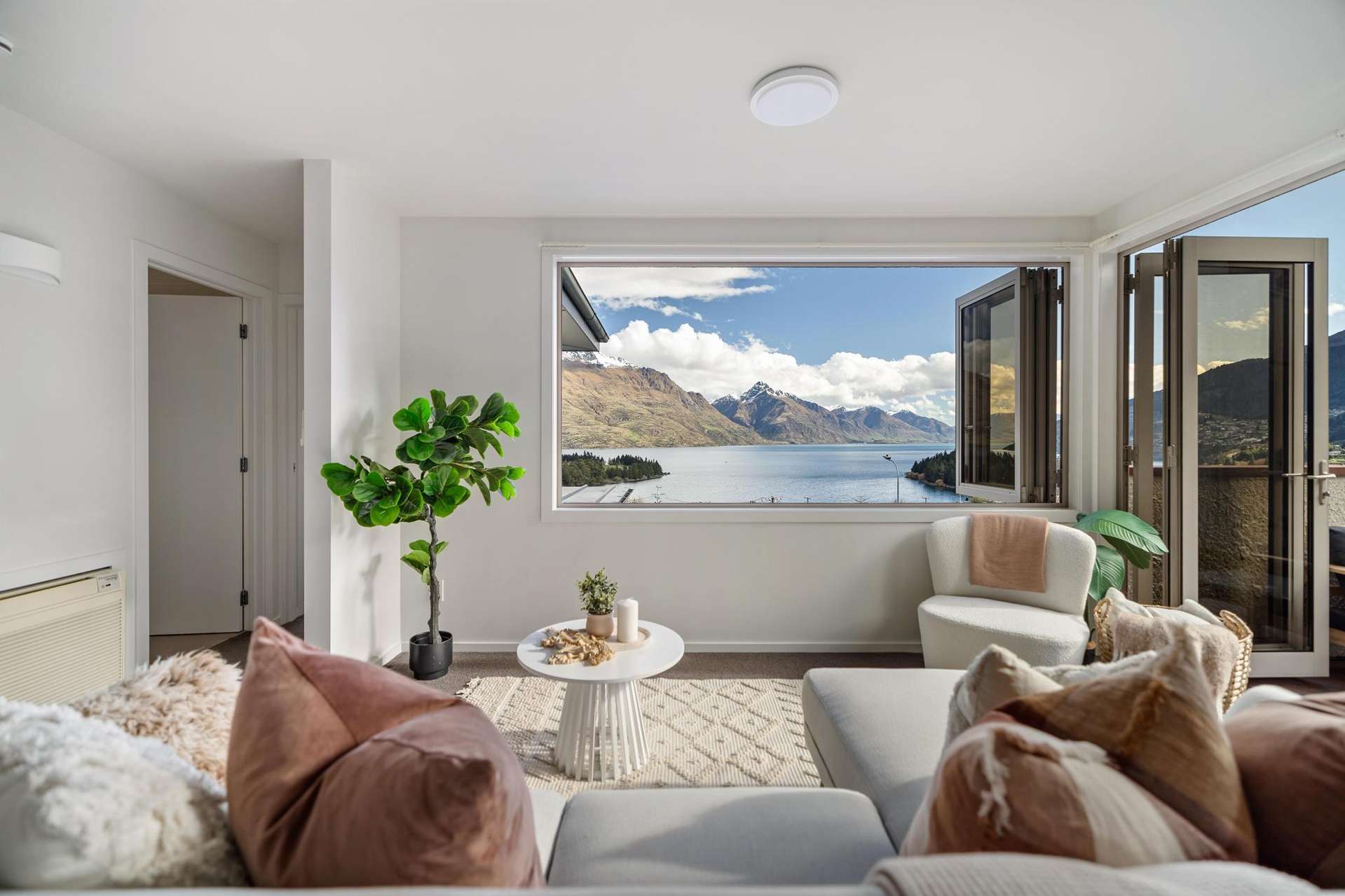9B Panorama Place Queenstown Hill_0