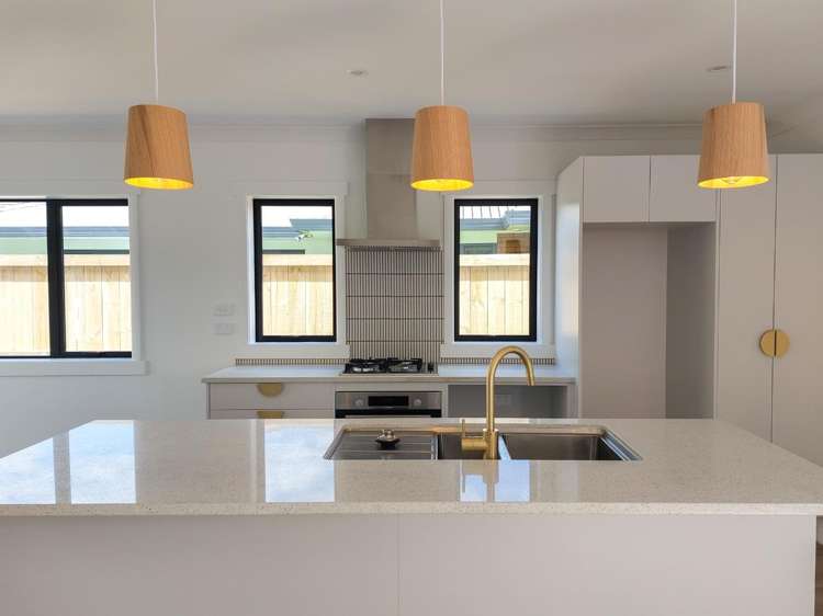 4/24 Endeavour Avenue Flagstaff_1