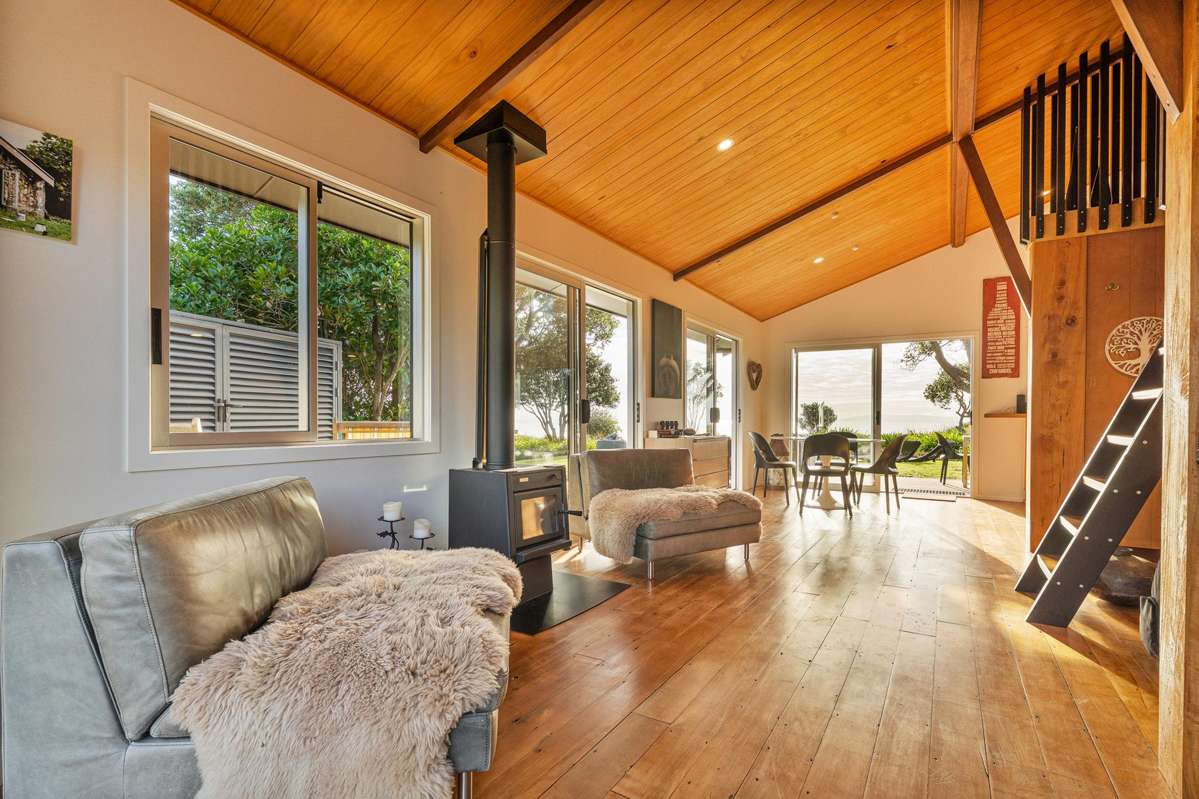 122 Mangakahia Drive_4