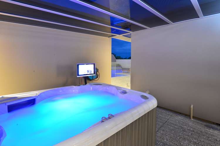 6 Commodore Court Gulf Harbour_2