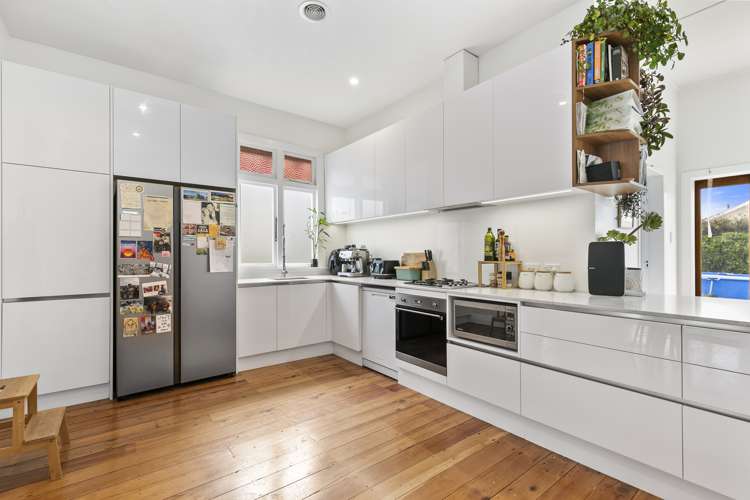 137 Onepu Road Lyall Bay_5