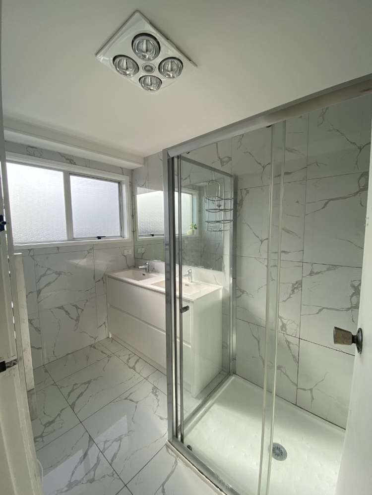 8 Sabot Place Massey_11