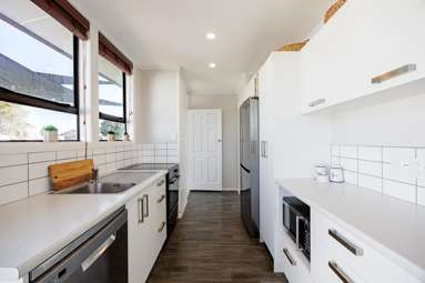 17 Harold Holt Avenue_3