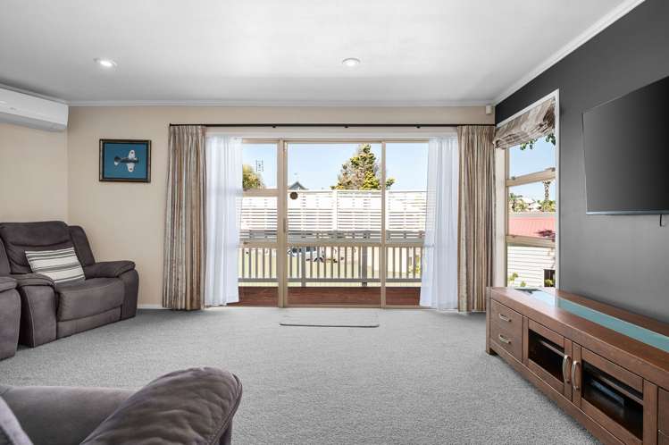 16 Rothesay Place Dinsdale_6