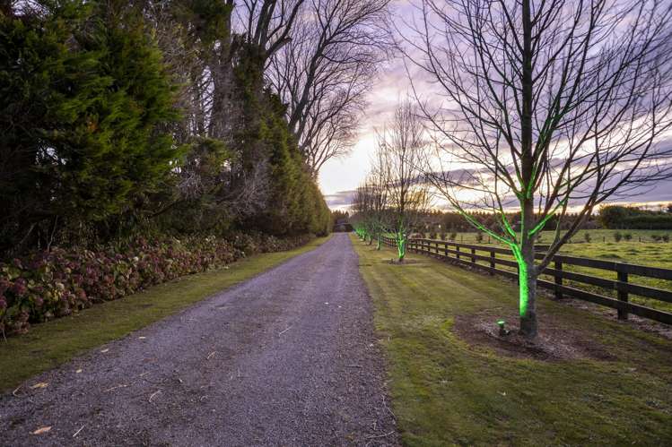 1216 Egmont Road Egmont Village_6