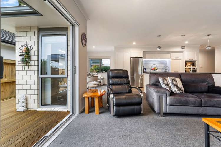 5 Laurie Street Red Beach_6