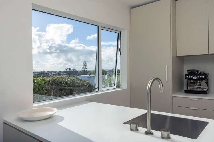 2/187 Titirangi Road Titirangi_7