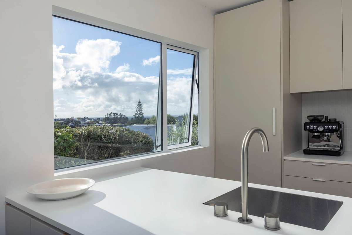 2/187 Titirangi Road_3