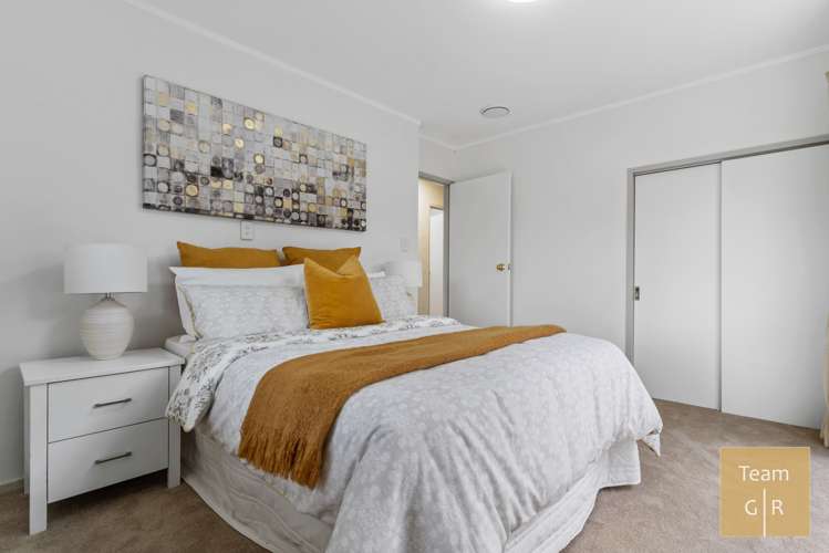 2/11 Tulloch Place Conifer Grove_7