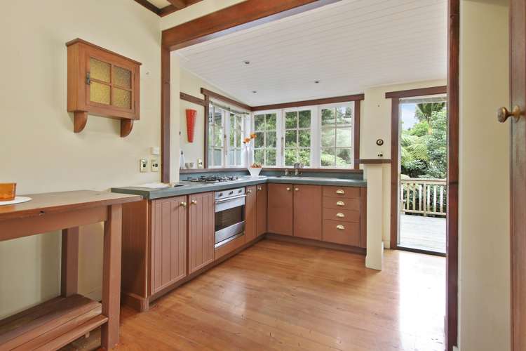 48 Huia Road Titirangi_12