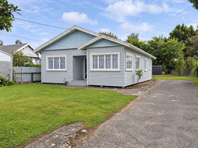 Three Bedrooms Plus Office - Lawn Care Included