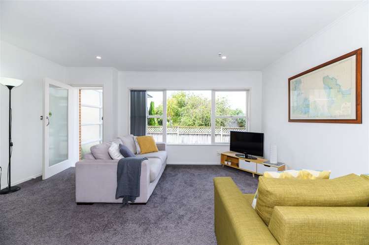 3/21 East Coast Road Milford_2