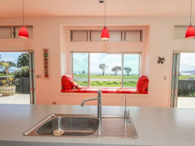 1 Flame Tree Lane Taipa_8