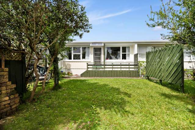 2/38 Stamford Park Road Mount Roskill_1
