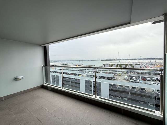 18 Beach Road Auckland Central_1