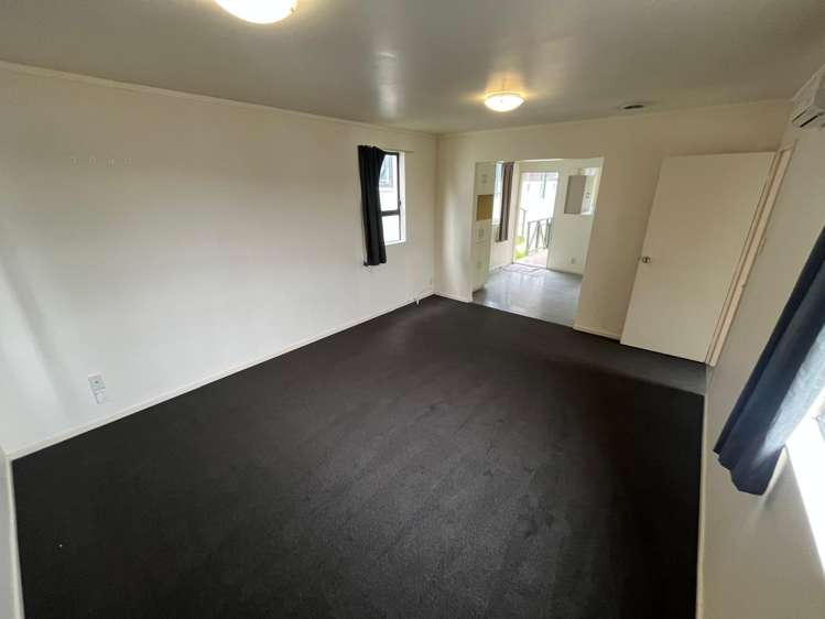 8/85 Elizabeth Street Mount Victoria_11