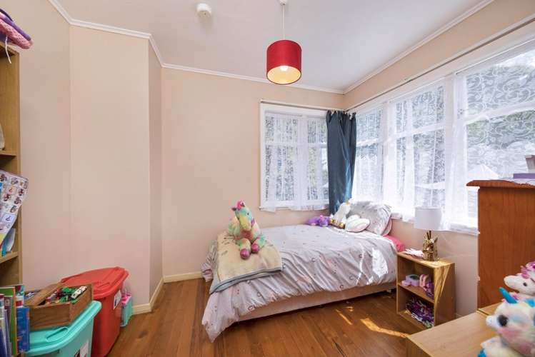 21 Smallfield Avenue Mount Roskill_10