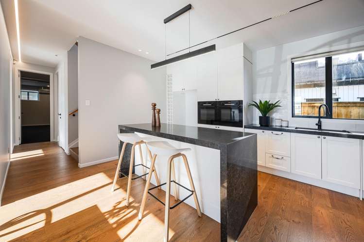 2 Picnic Point Road Hobsonville_3