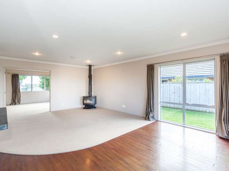 139 Pacific Drive Fitzherbert_5