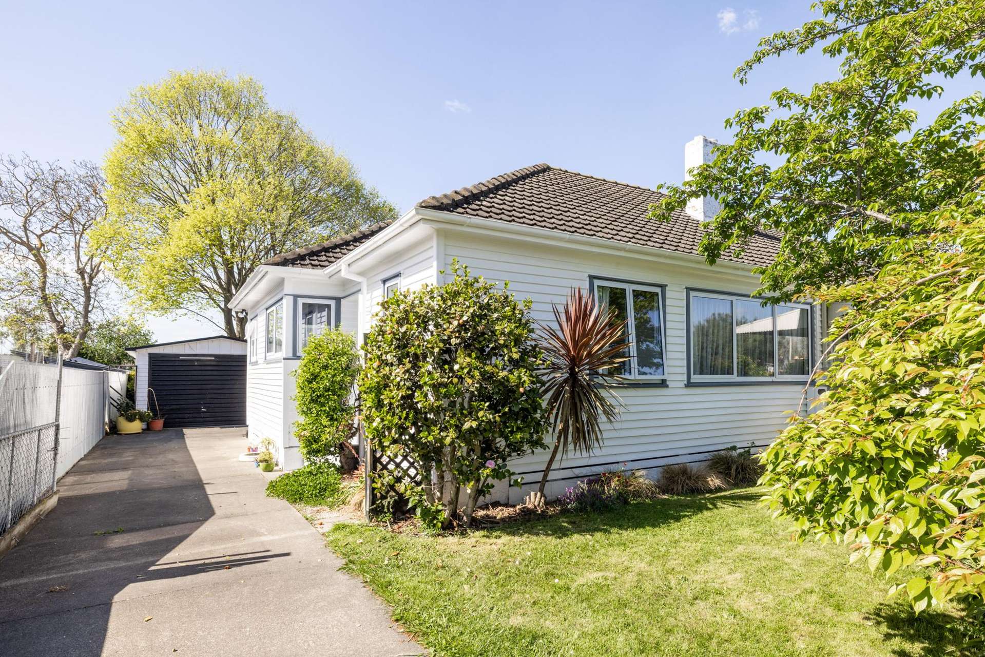 705 Kowhai Street Mahora_0