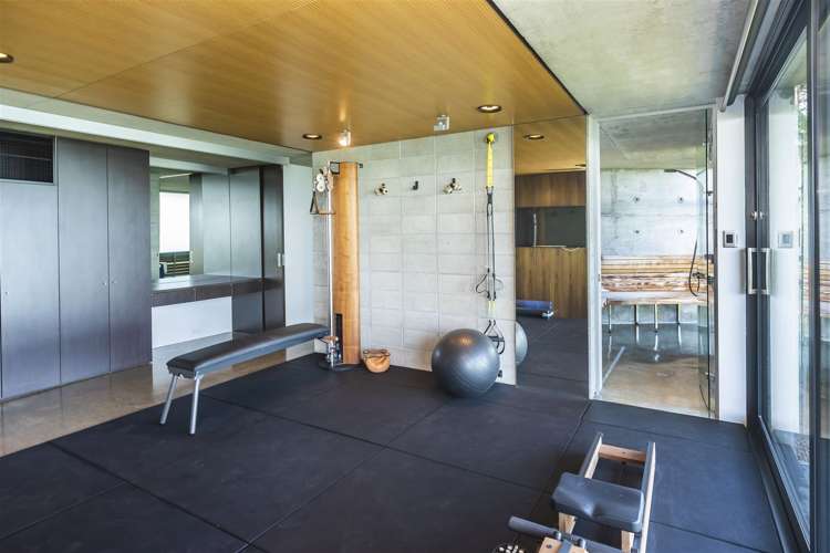 1 Whitewash Head Road Scarborough_29