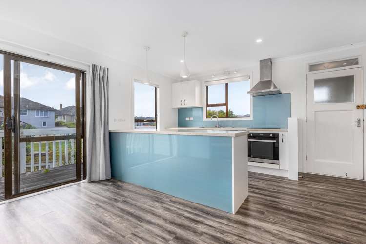 124 Te Pene Avenue Titahi Bay_2