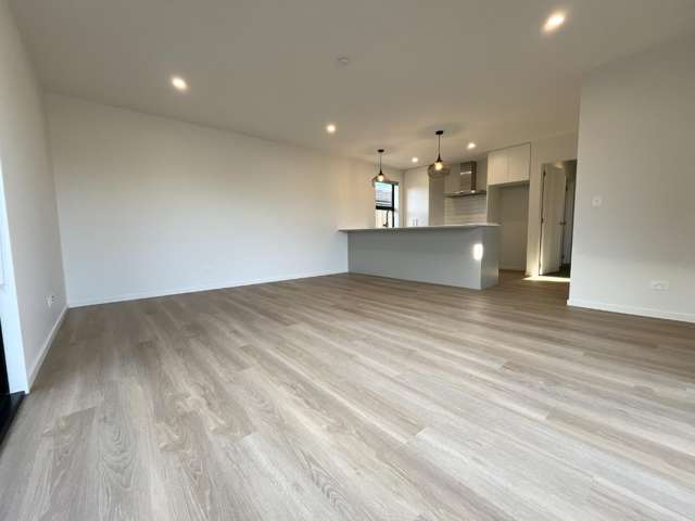 2 Maple Lane 11103_4