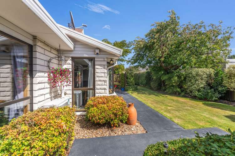 10 Rowanwood Close_3