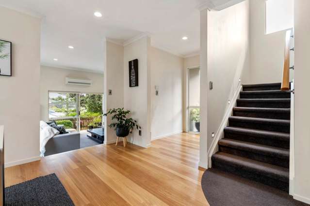 2/256 Sunset Road Windsor Park_1