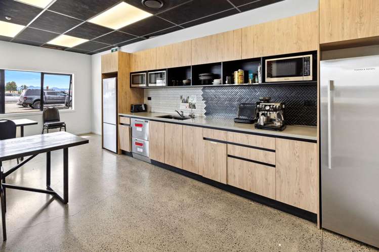 27-31 Reta Crescent Kerepehi_10