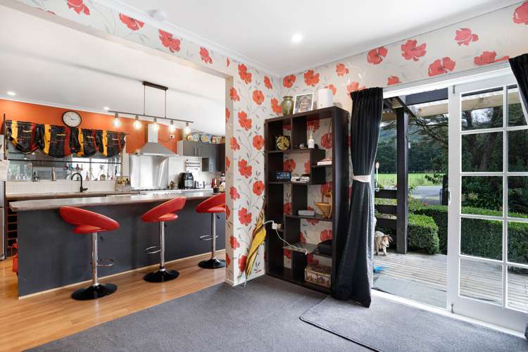 39 Western Lake Road Featherston_6