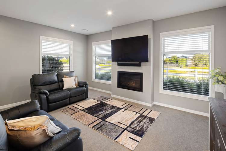 85 Alan Livingston Drive Cambridge_14