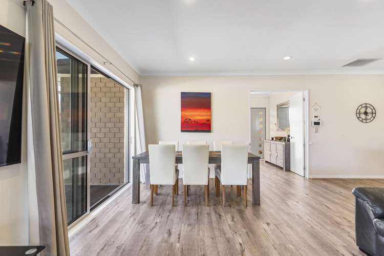 63 Seventh View Avenue Beachlands_4