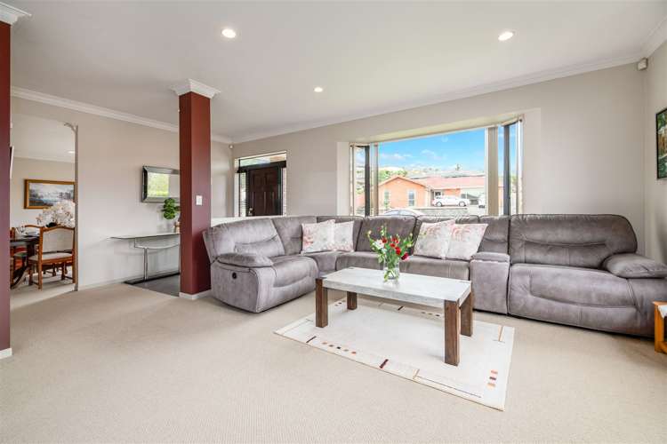 6 Leafield Crescent Henderson_21