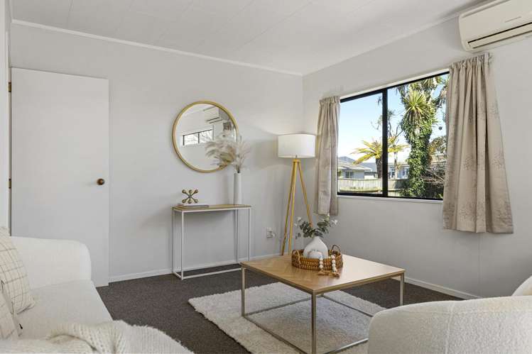 2/10 Koha Road Town Centre_17