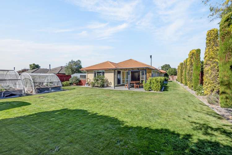 17 School Lane Kirwee_13